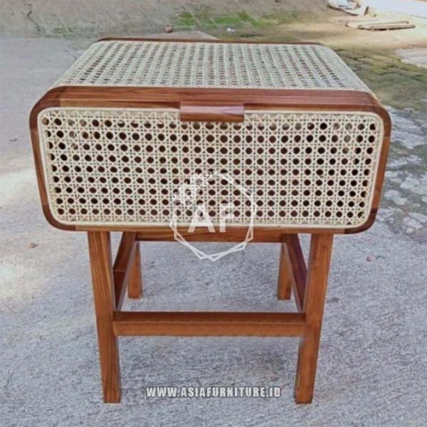 Meja Nakas Jati Rotan Menawan 2